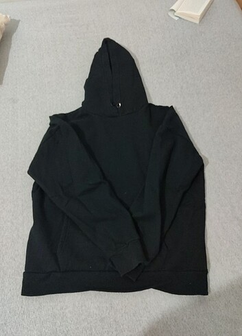 TRENDYOLMAN SWEATSHİRT