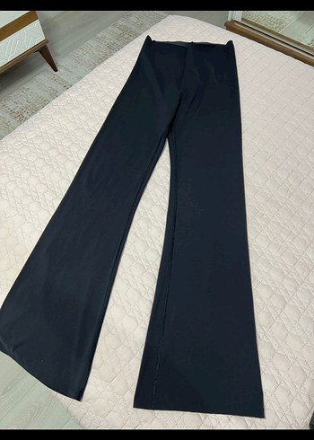 oysho raise up popo destekli tayt flare - Görsel 6