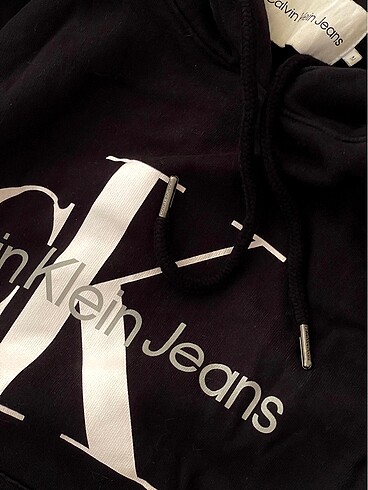 CALVIN KLEIN SWEATSHIRT
