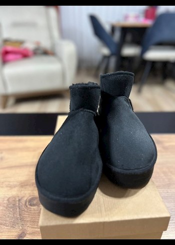 Siyah Dolgu Topuk Rahat Kadın Bot - Görsel 2