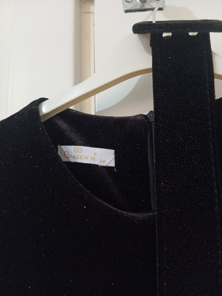 Siyah Uzun Kollu Yüksek Yakalı Uzun Elbise - Görsel 5