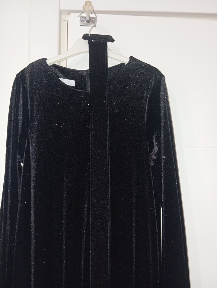 Siyah Uzun Kollu Yüksek Yakalı Uzun Elbise - Görsel 2