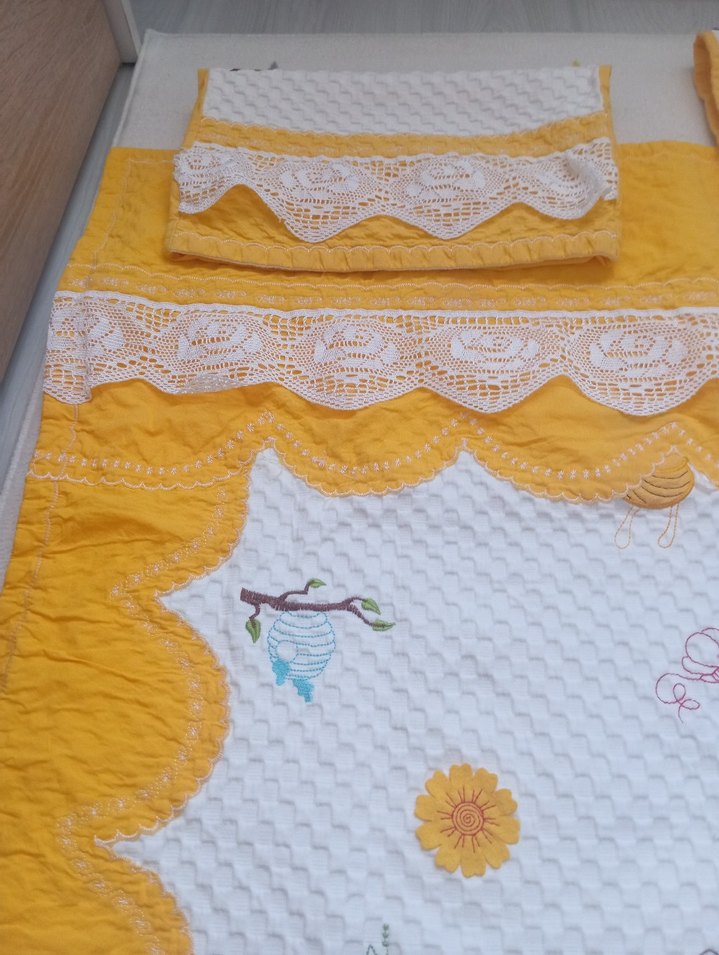 Sarı Nakışlı Renkli çocuk pikesi - Görsel 3