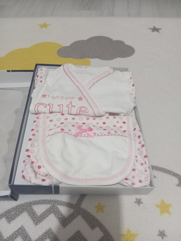 Beyaz Dantel Detaylı Bebek 5 li hastane çıkışı - Görsel 3