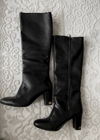zara 37