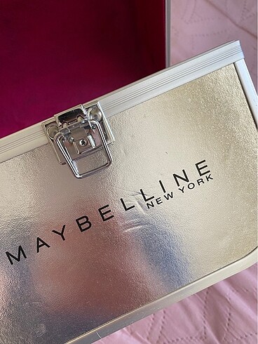  Beden Maybelline çanta