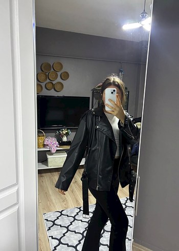Derimod Kadın Siyah Deri Kemerli Ceket