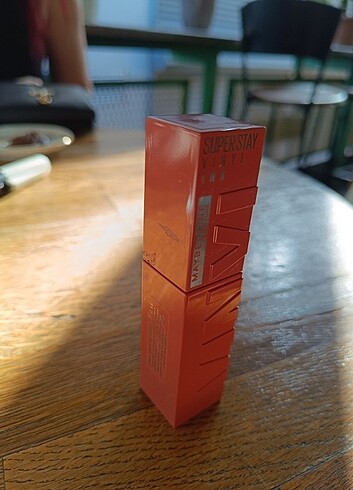 Beden Maybelline New York