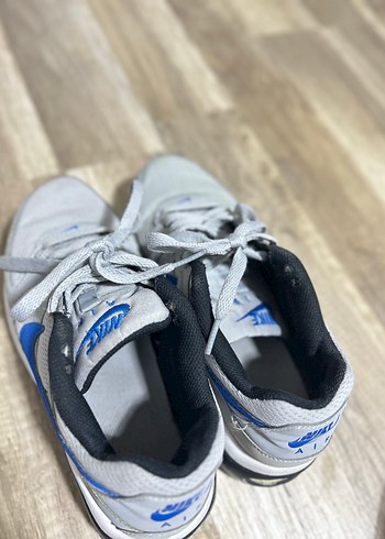 36,5 Beden Nike Gri Spor Ayakkabı