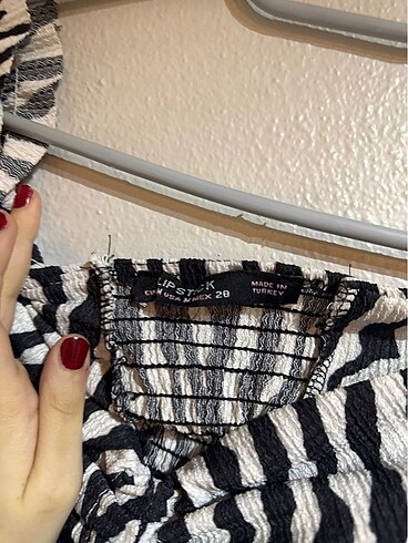 s Beden Zebra desenli bluz