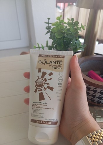 Diğer Solante Pigmenta Renkli Güneş Kremi SPF 50+