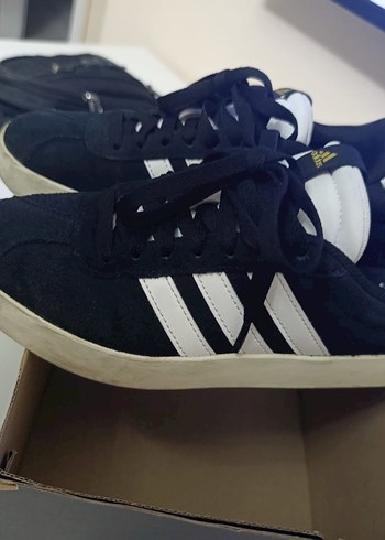 37,5 Beden siyah Renk Siyah Adidas Spor Ayakkabı Velcro Bantlı