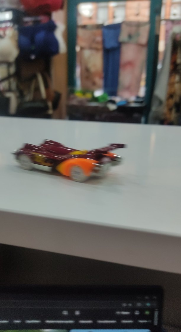 Renkli Kırmızı Oyuncak Araba - Görsel 3