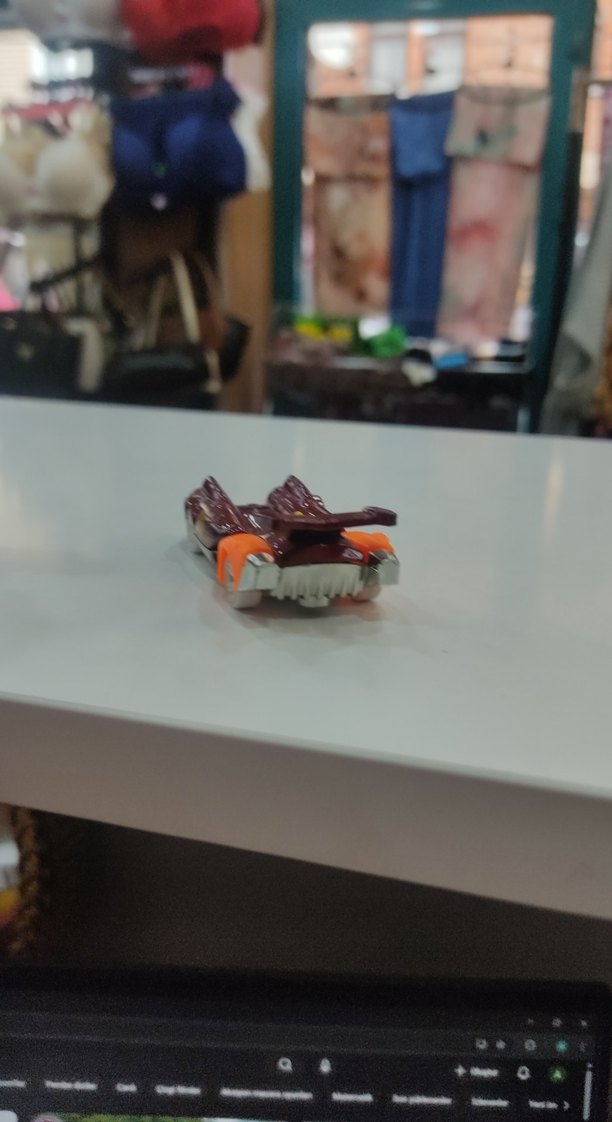 Renkli Kırmızı Oyuncak Araba - Görsel 4