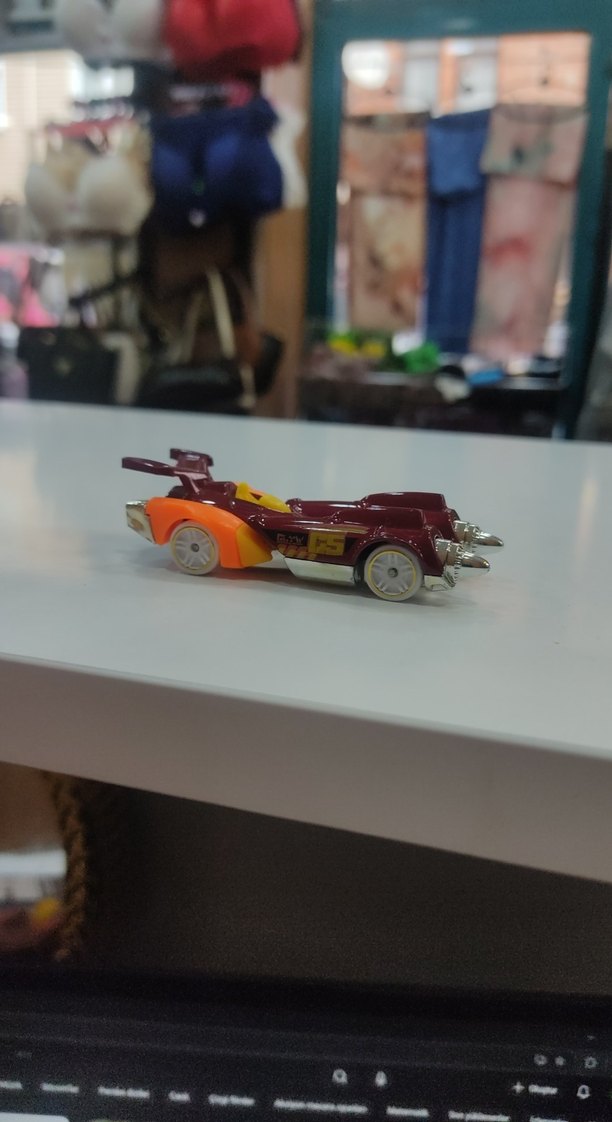 Renkli Kırmızı Oyuncak Araba - Görsel 5