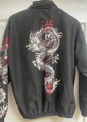 Siyah renk Yüksek Yakalı Kadın Fermuarlı Yağmurluk - Görsel 4