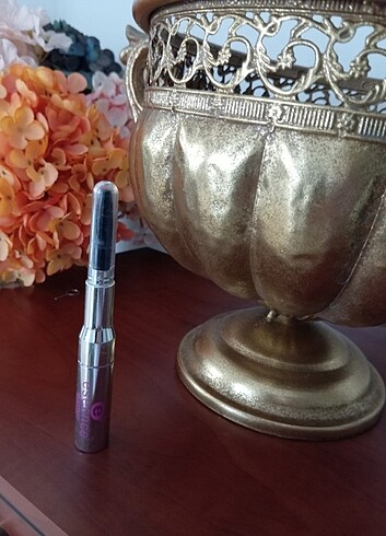 Essence Eyeliner & göz kalemi 