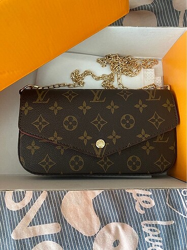 Beden Louis Vuitton Félicie Pochette Monogram Çanta