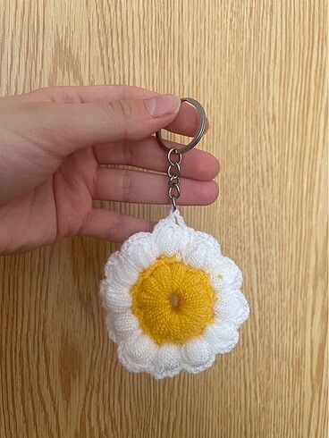 Örgü anahtarlık çiçej amigurumi - Görsel 2
