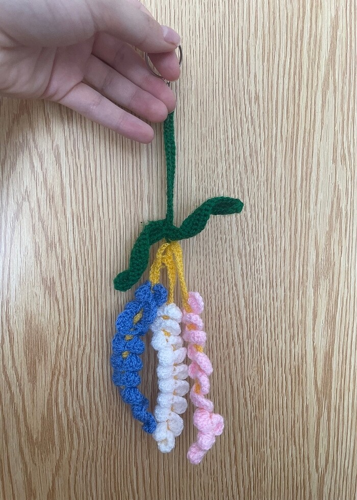 Örgü anahtarlık çiçej amigurumi - Görsel 4