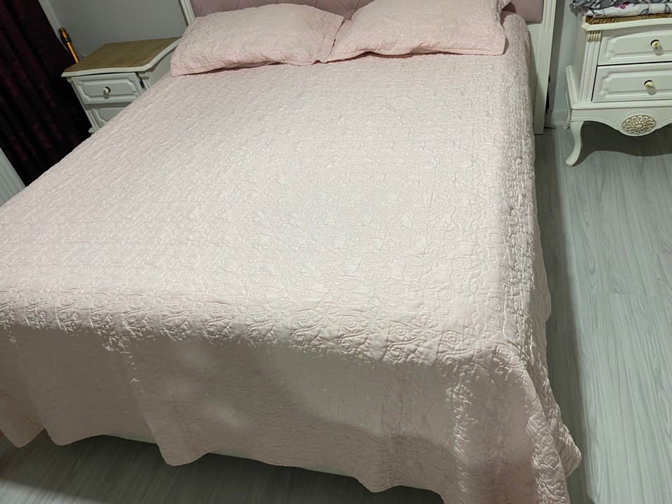 Toz pembe Beyaz Yatak Örtüsü - Görsel 2