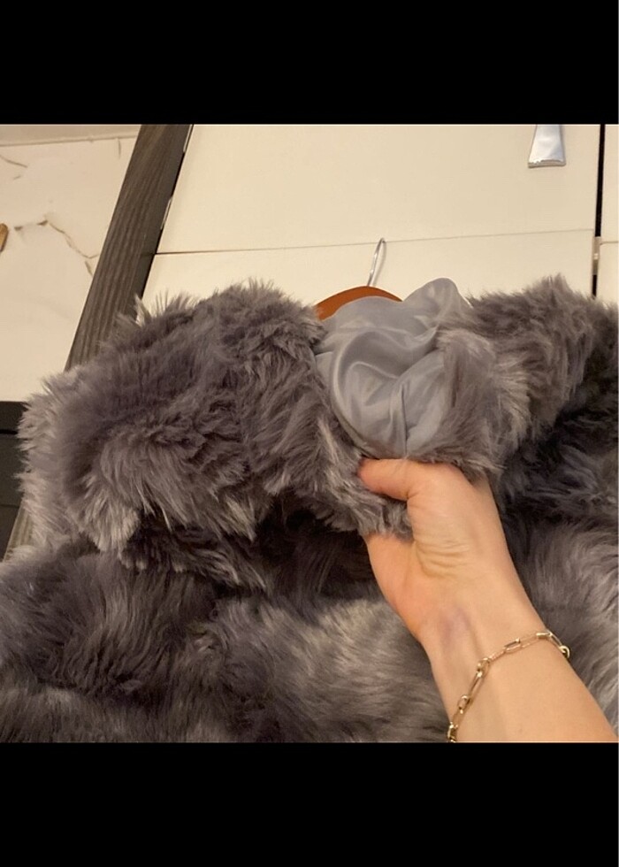 Zara Peluş kapüşonlu yelek sıfır - Görsel 4