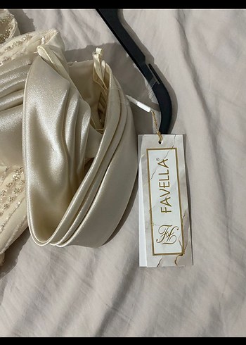 Bej Straplez İşlemeli Uzun Abiye Elbise - Görsel 3