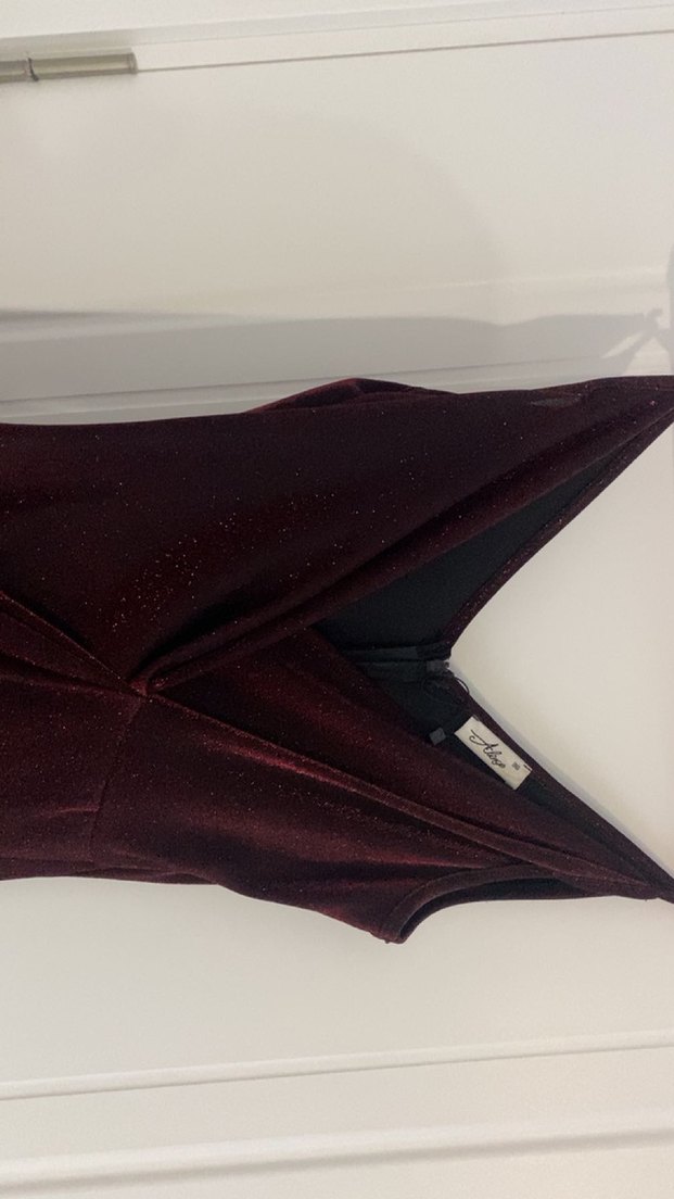 Kırmızı Drapeli V Yakalı Simli YırtmaçlıUzun Abiye Elbise - Görsel 3