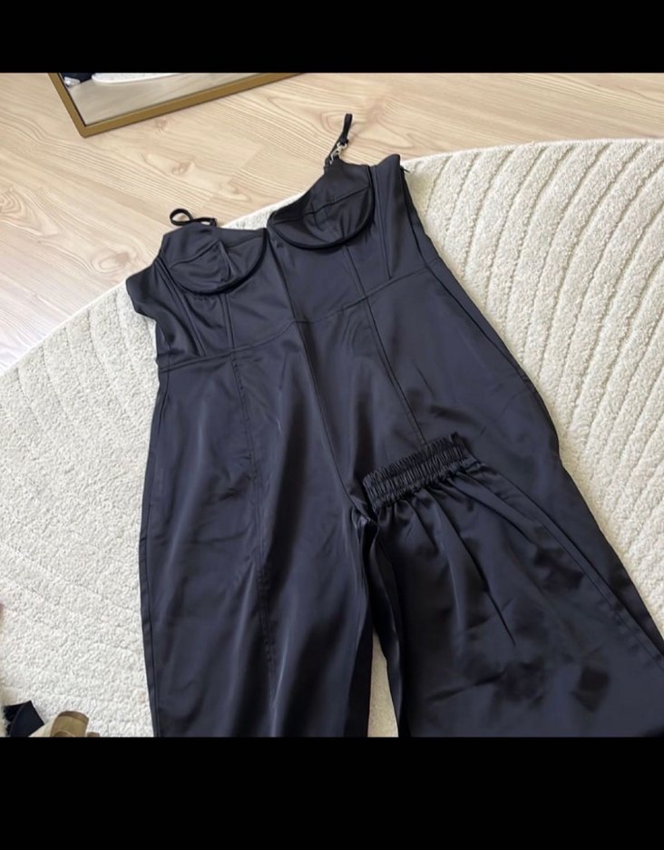 Siyah saten tulum - Görsel 2