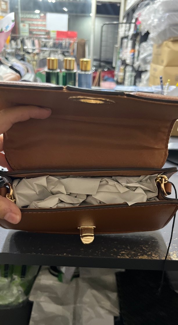 Stradivarius Kahverengi Deri Tokalı Kadın Çanta - Görsel 3