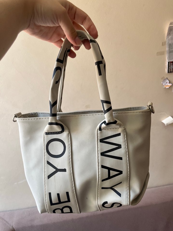 Gri kol çantası - Görsel 2