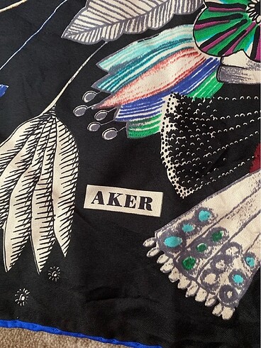 Aker Aker Eşarp