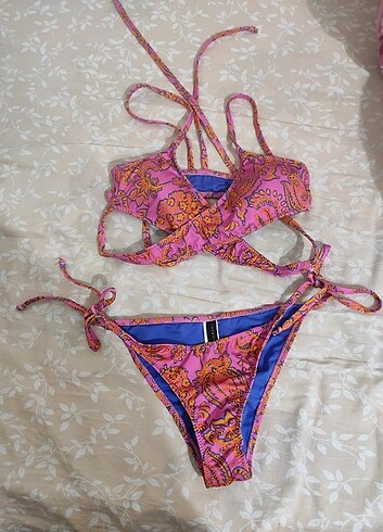 36 Beden TrendyolMilla Bikini Takımı