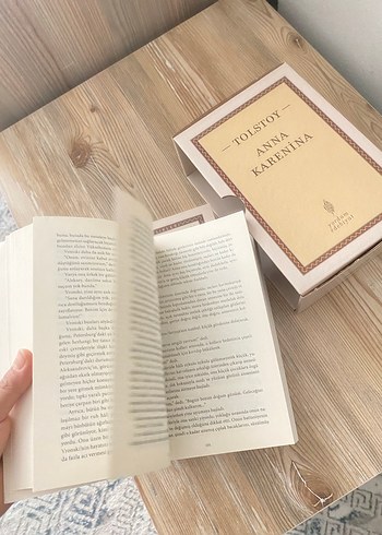 Anna Karenina Roman Seti - Tolstoy