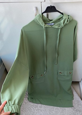 Düğmeli Yeşil Kapüşonlu Kadın Sweatshirt