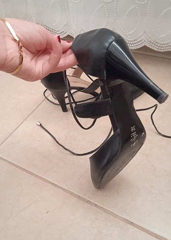 Siyah Bağcıklı Stiletto Topuklu Kadın Ayakkabı - Görsel 7