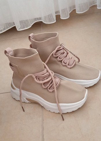 Bej Platform Topuklu Bağcıklı Kadın Spor Ayakkabı - Görsel 3