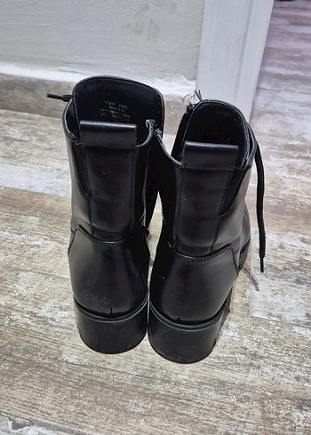 Siyah Deri Goth Kadın Botları - Görsel 4