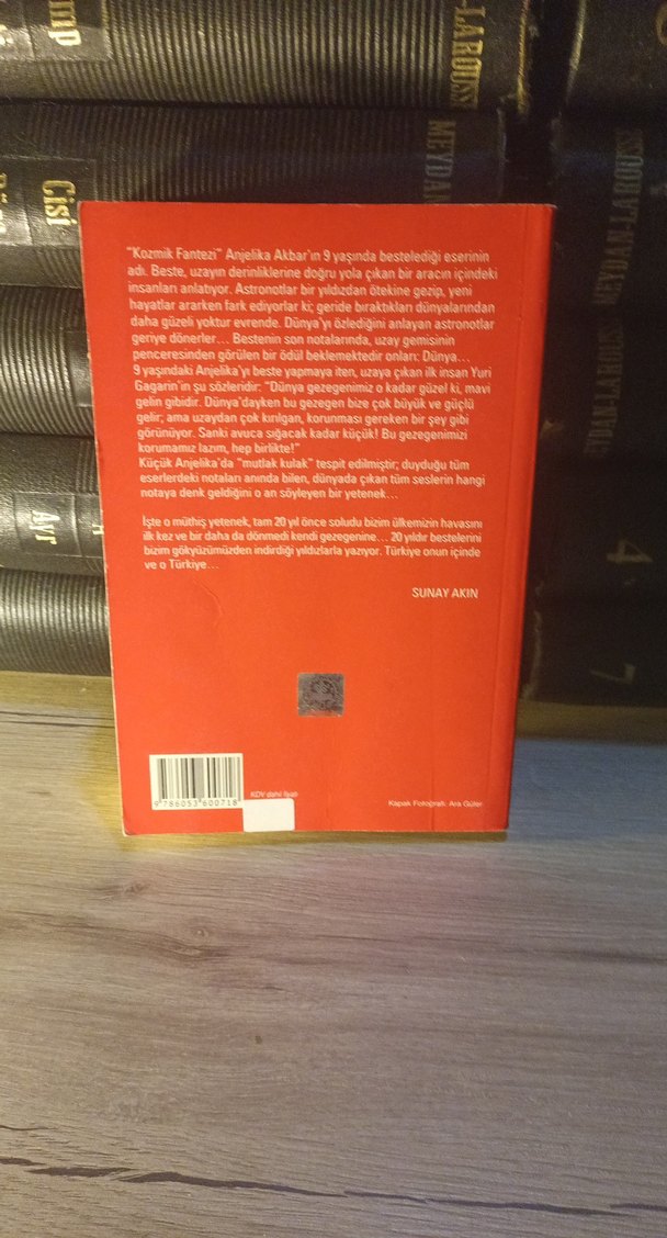 İçimdeki Türkiyem - Anjelika Akbar - Görsel 2