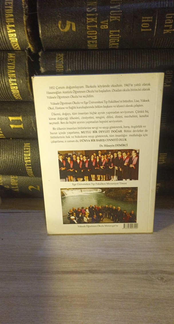 Ben Bir Sevgi Dağıyım Anadolu'da - Dr. Hüseyin Demirci - Görsel 2