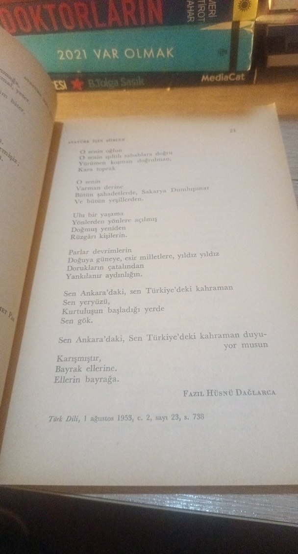 Atatürk İçin Şiirler - Türk Dil Kurumu Yayınları - Görsel 5