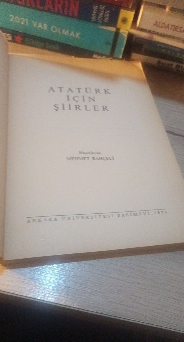 Atatürk İçin Şiirler - Türk Dil Kurumu Yayınları - Görsel 3