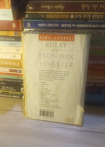 Kolay ve Ekonomik Yemekler Kitabı - Görsel 2