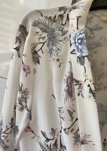 38 Beden beyaz Renk Çiçek Desenli Bohem Midi Kimono