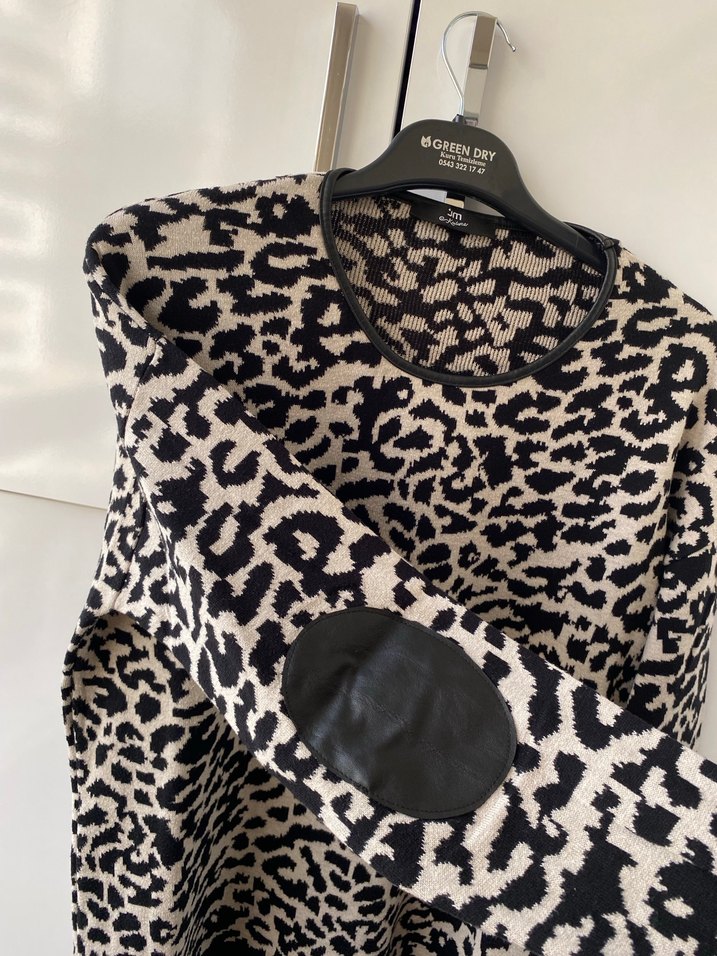 Leopar desenli kazak - Görsel 3