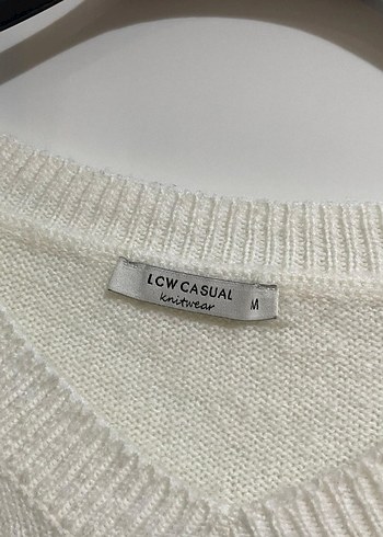Beyaz V Yaka Örgü Kadın Kazak - Görsel 2