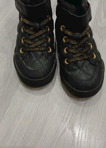 28 Beden siyah Renk H&M çocuk kışlık Bot