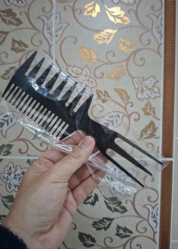 Çeşitli Tarak ve Saç Fırçası Seti - Görsel 2