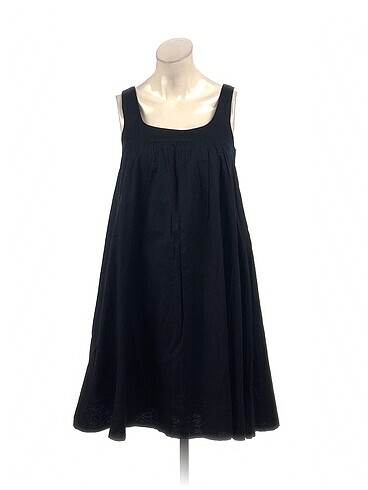 PreLoved Kısa Elbise %70 İndirimli.