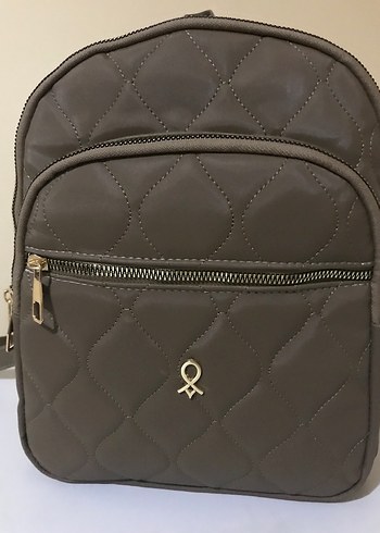 Kemer Detaylı krem Kadın Deri Sırt Çantası - Görsel 2